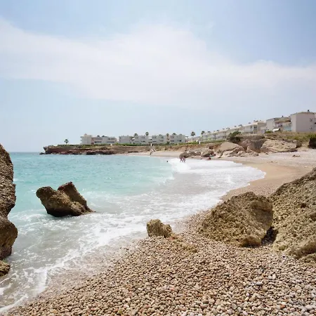 Well-kept With Views Of The Sea, Two Swimming Pools Near Apartment