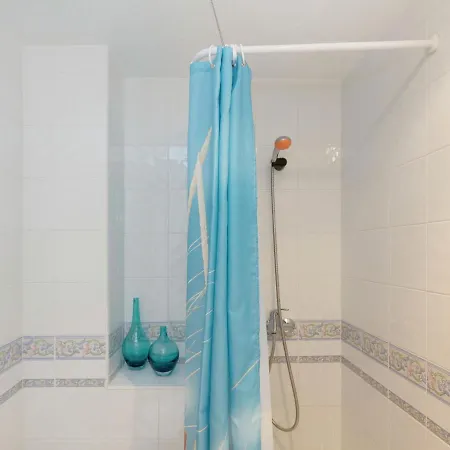 Well-kept With Views Of The Sea, Two Swimming Pools Near