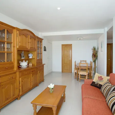 Well-kept With Views Of The Sea, Two Swimming Pools Near